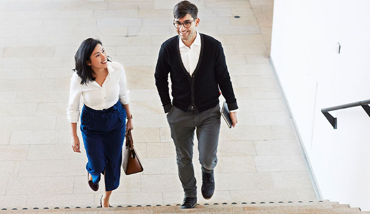 Skontaktuj się z nami