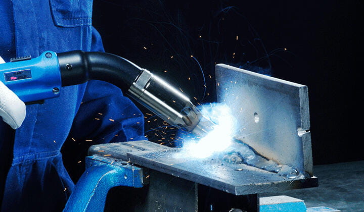On-torch welding fume extraction solution